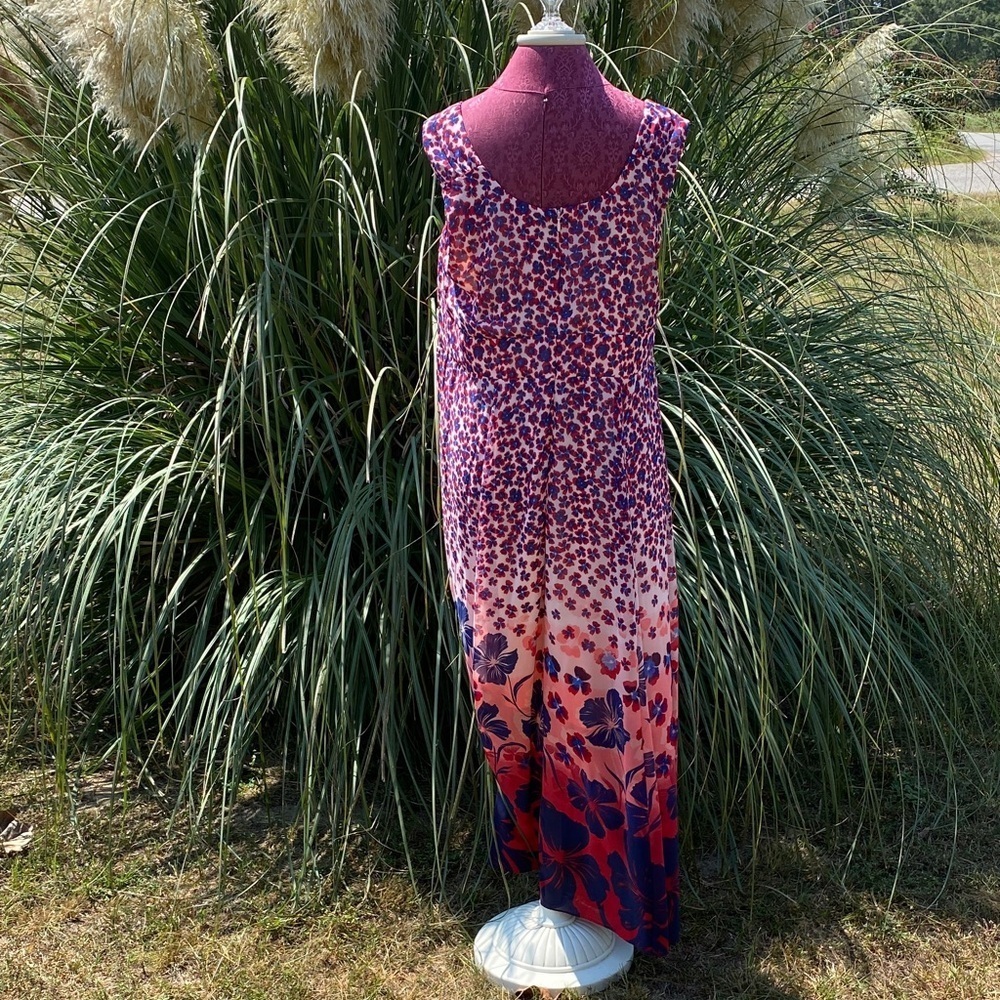 Dressbarn Established 1962  Floral Maxi Dress SZ 16W Red and Blue Flowy Design - Picture 3 of 10